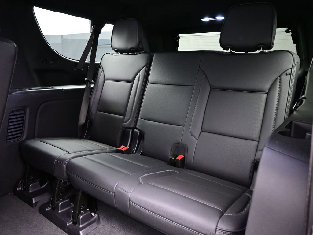 Used 2025 GMC Yukon XL Denali image 44