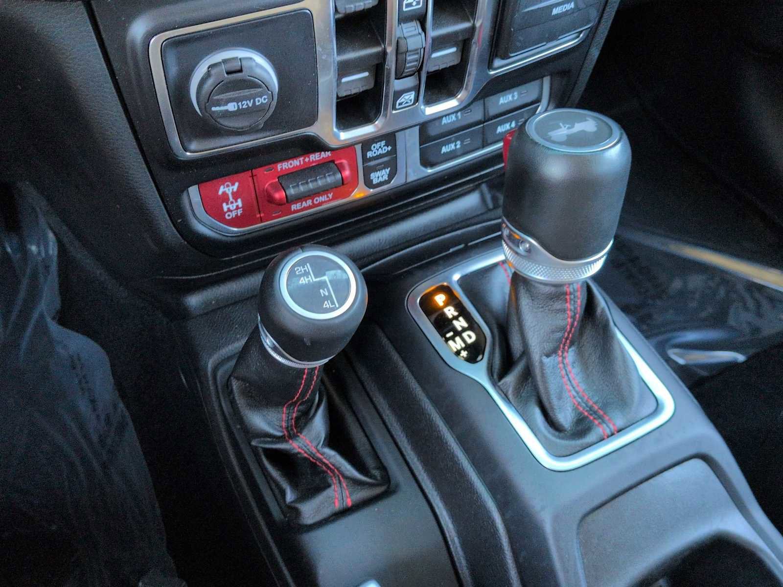 Used 2022 Jeep Wrangler Unlimited Rubicon w/ Steel Bumper Group image 33