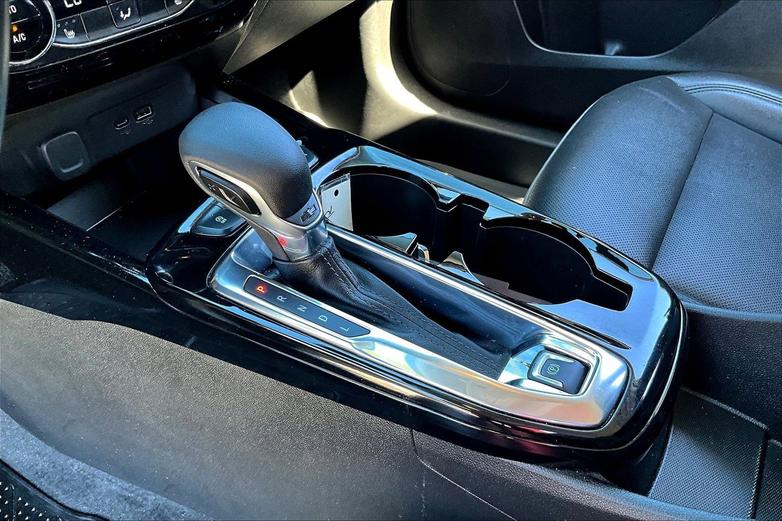 Used 2025 Chevrolet Trax ACTIV FWD image 18