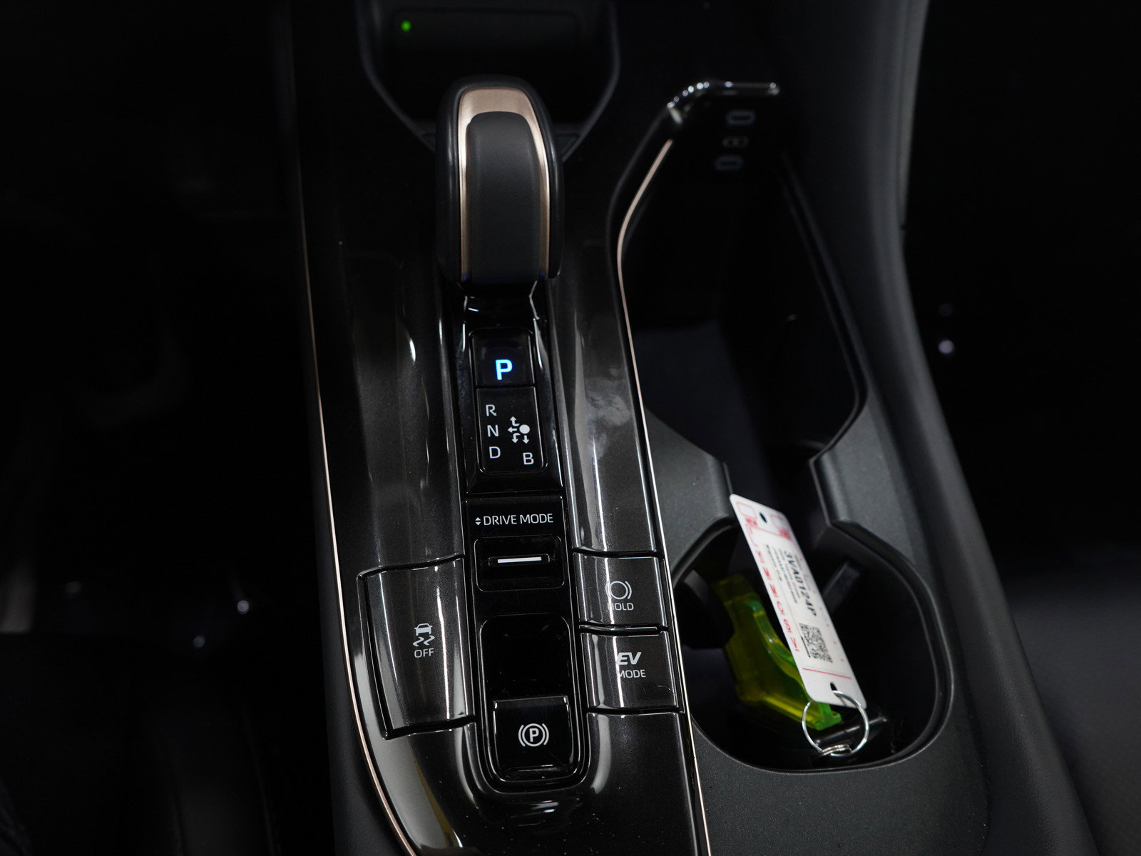 Used 2024 Toyota Crown Limited image 23