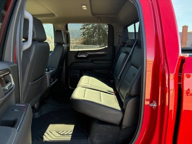 Used 2024 Chevrolet Silverado 1500 LT Trail Boss w/ LT Trail Boss Premium Package image 18