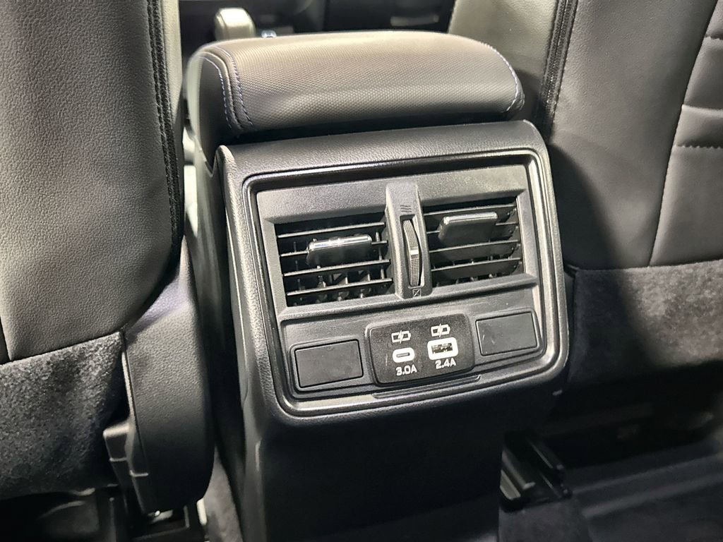 Used 2025 Subaru Forester Limited AWD/4WD image 29