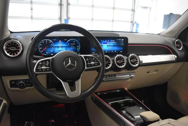 Used 2022 Mercedes-Benz GLB 250 4MATIC image 23