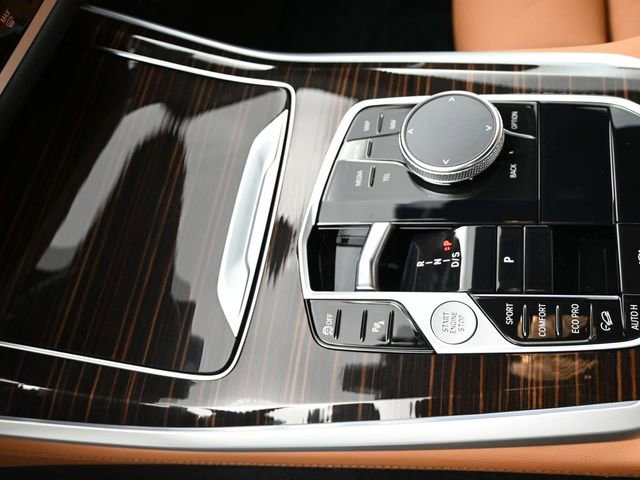 New 2026 BMW X5 M60i w/ Climate Comfort Package image 13