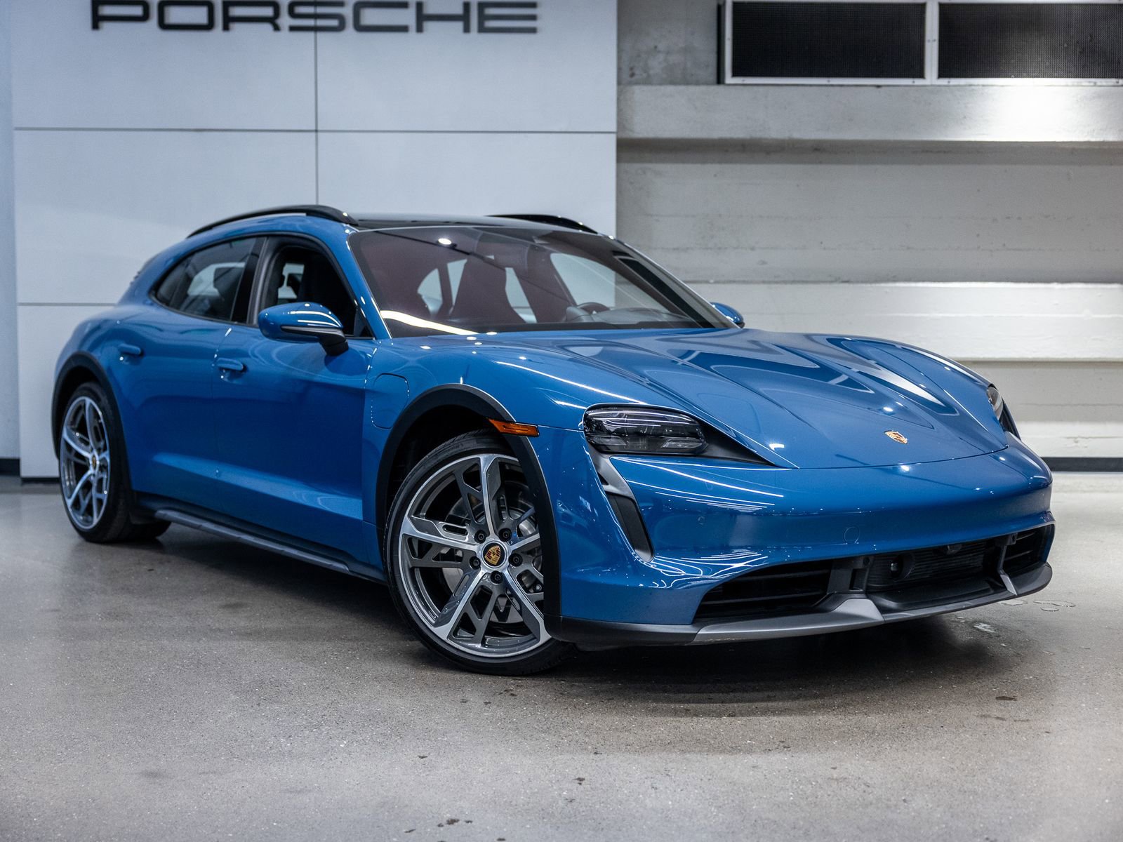 Certified 2023 Porsche Taycan Turbo AWD/4WD image 12