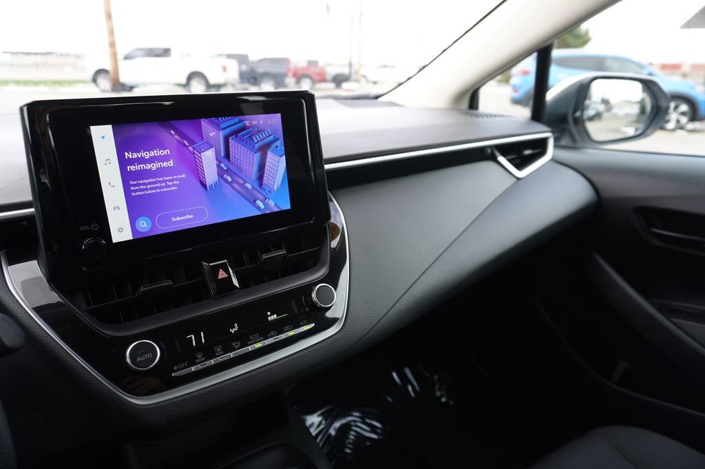 Used 2023 Toyota Corolla LE image 18