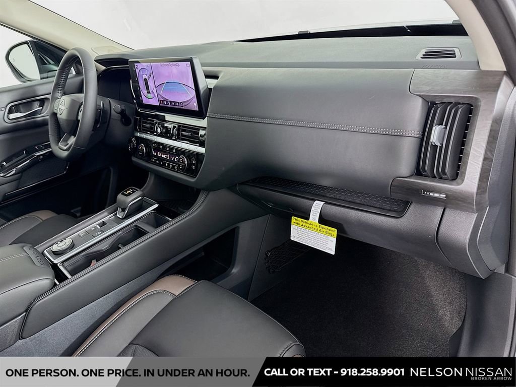 New 2026 Nissan Pathfinder Platinum image 31