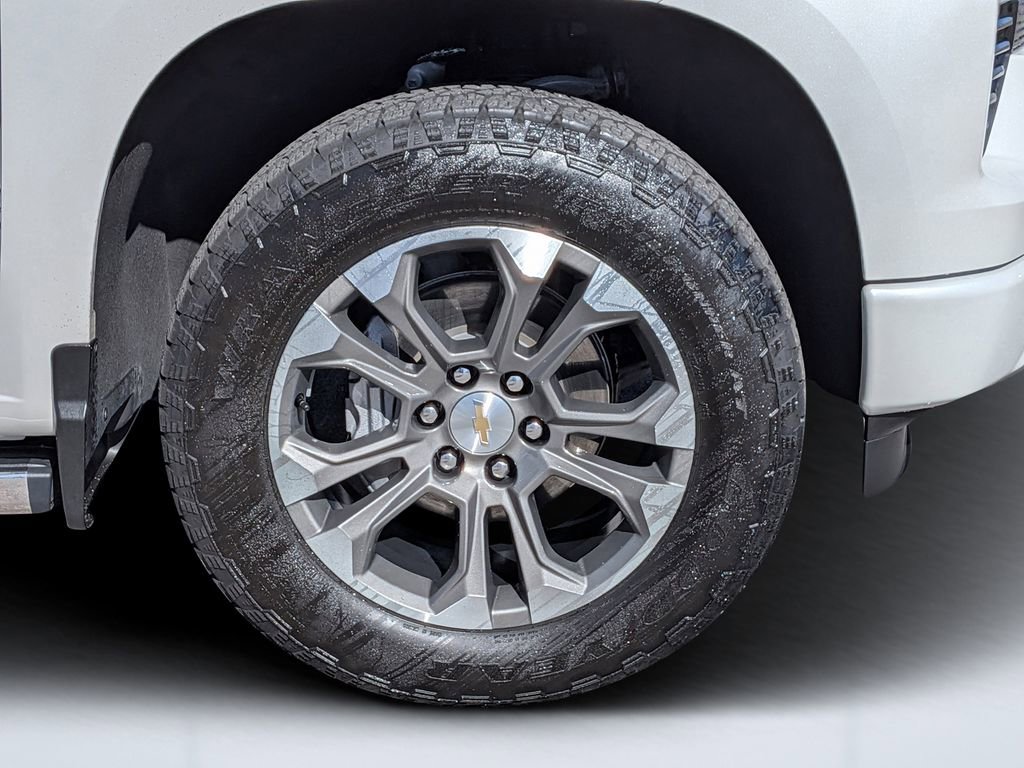Used 2025 Chevrolet Silverado 1500 High Country w/ Technology Package image 10