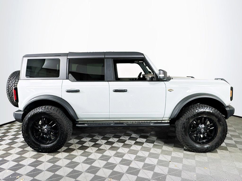 Used 2023 Ford Bronco Wildtrak image 8