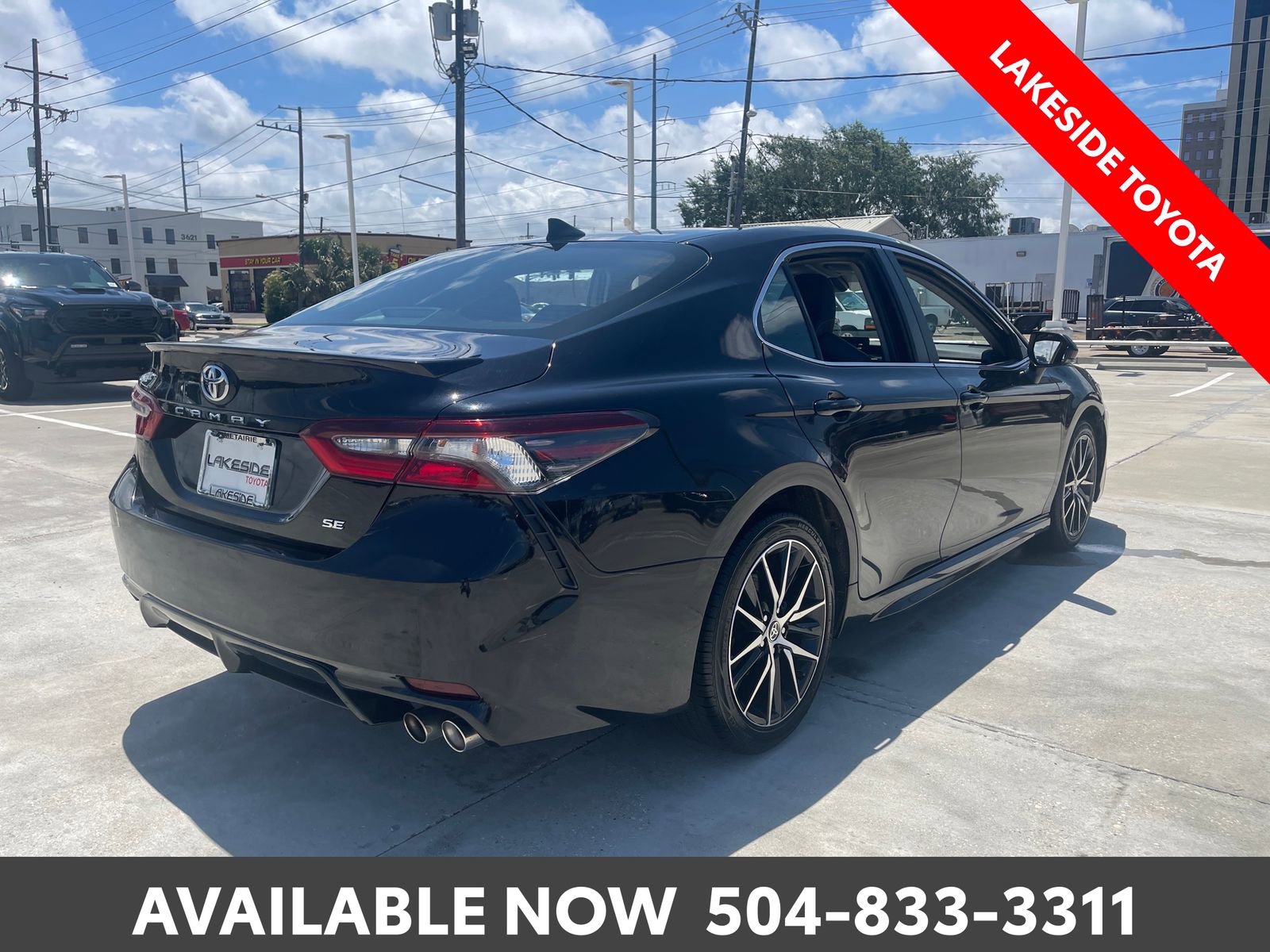 Used 2024 Toyota Camry SE FWD image 5