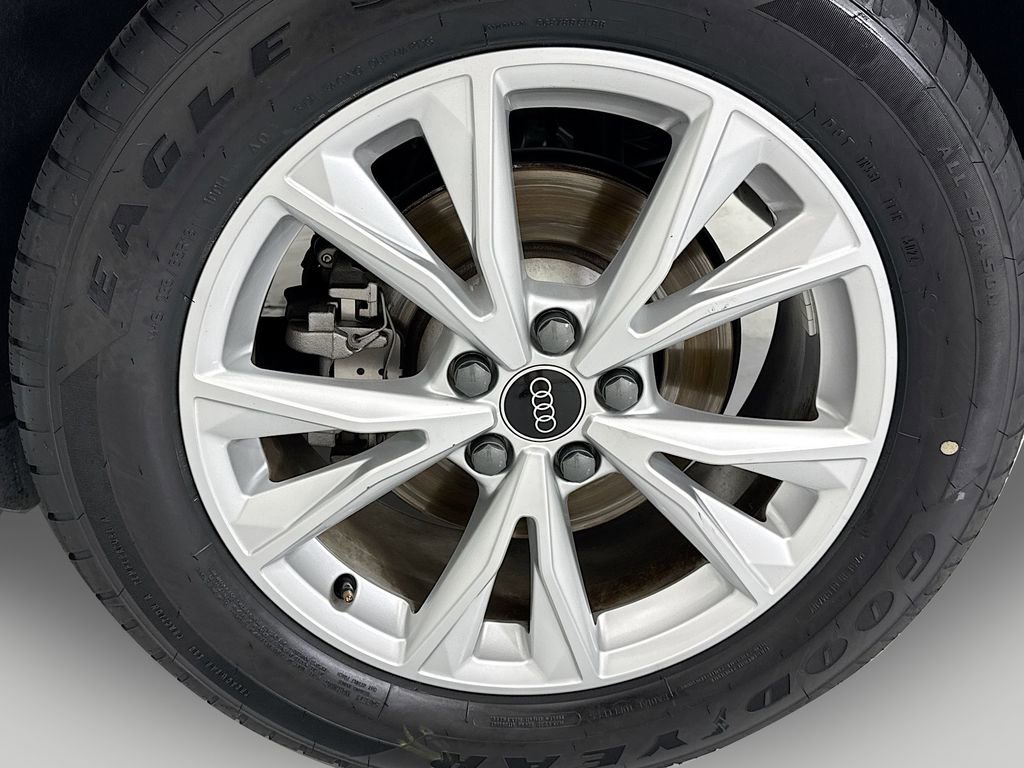 Used 2024 Audi Q3 2.0T Premium AWD/4WD image 29