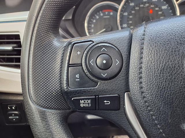 Used 2014 Toyota Corolla LE image 17