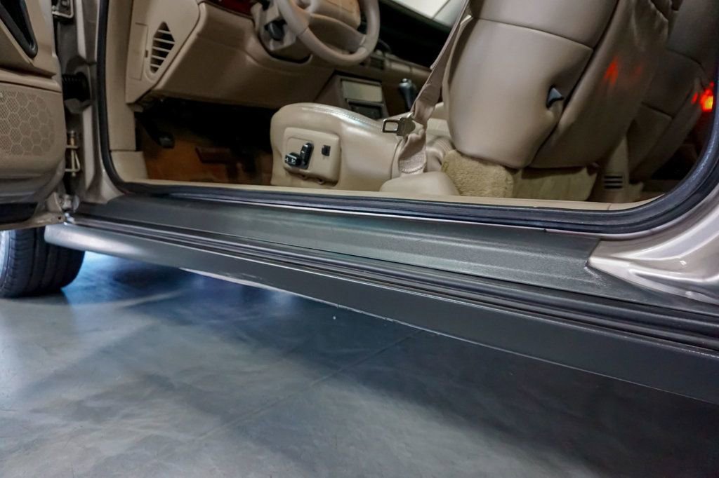 Used 1997 Buick Riviera Supercharged Coupe image 59