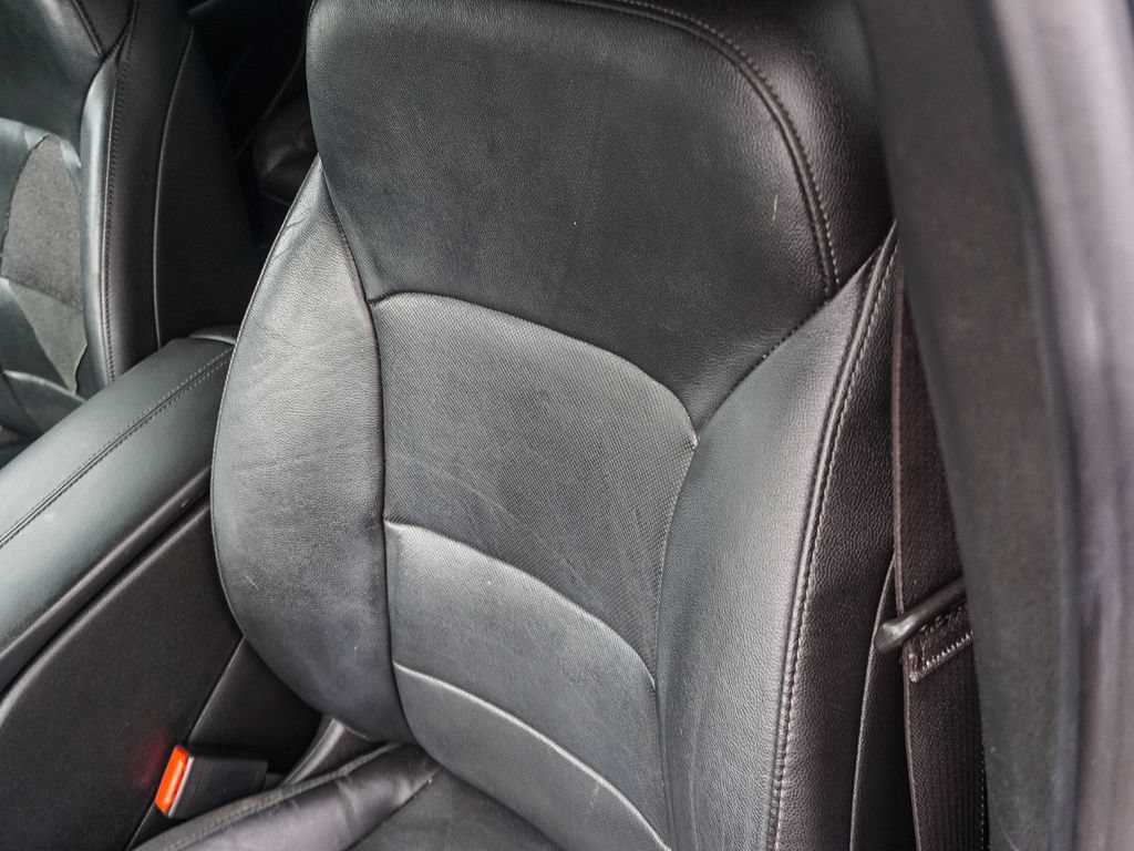 Used 2018 Chevrolet Malibu Premier w/ Premier Sun and Wheel Package FWD image 20