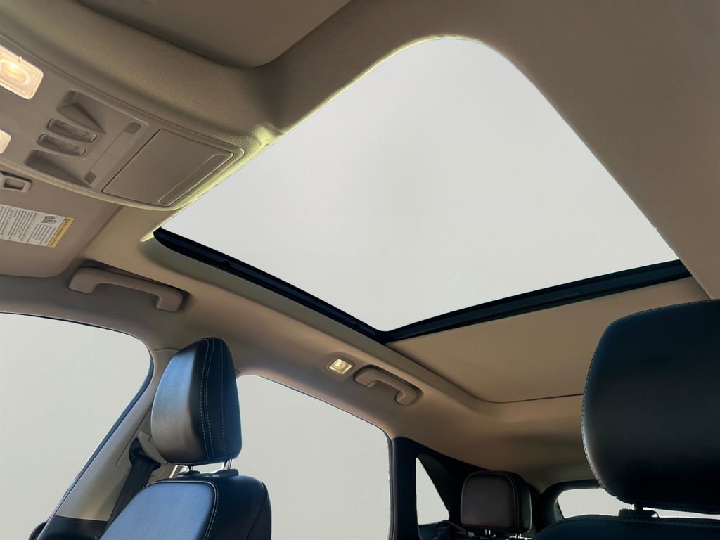 Used 2020 Ford Escape SE Sport image 20