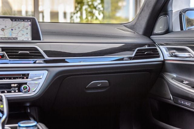 Used 2017 BMW 740i RWD image 35