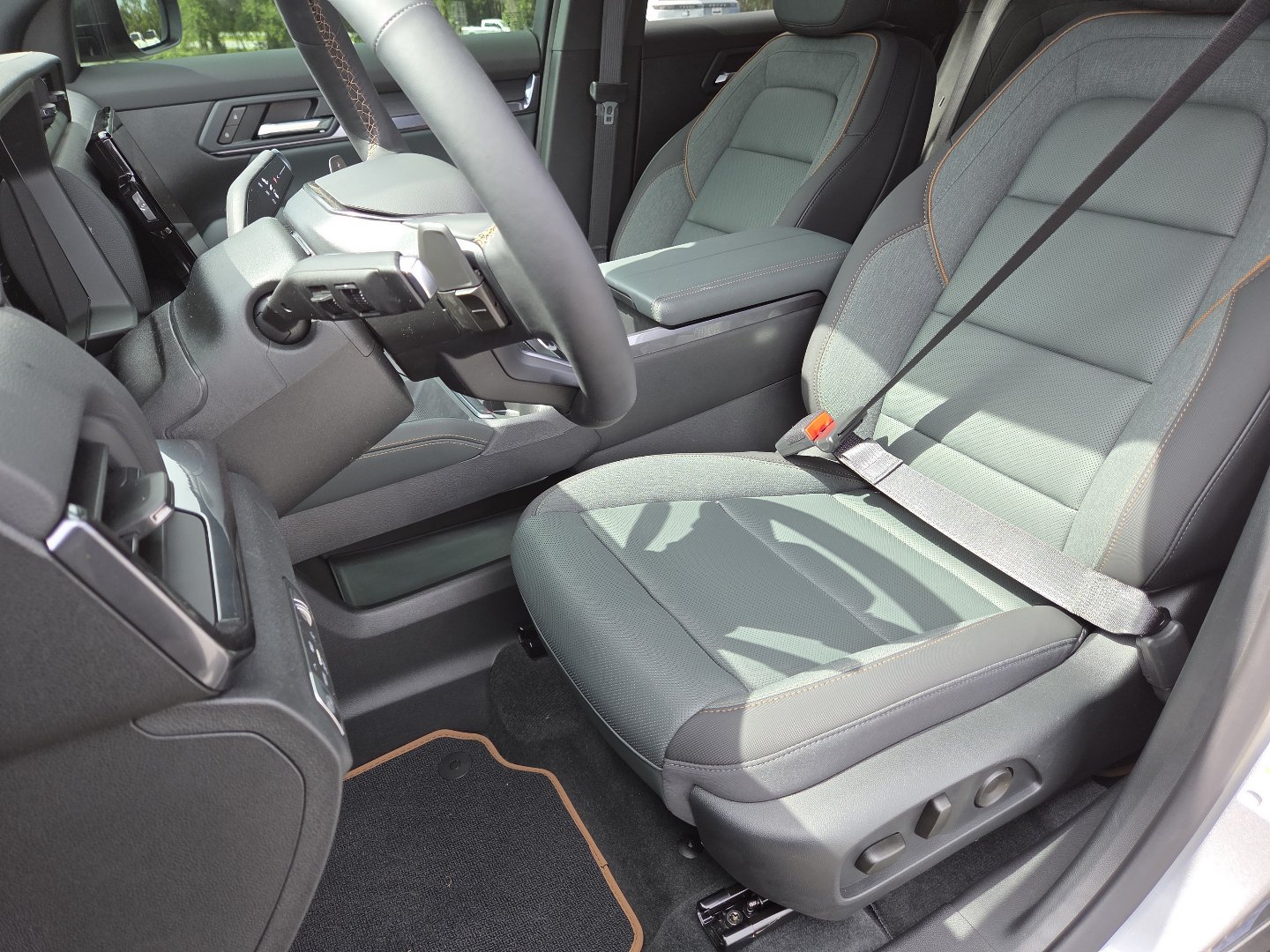 New 2026 GMC Terrain AT4 w/ Convenience Package III AWD/4WD image 27