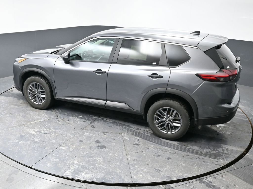 Used 2024 Nissan Rogue S image 44