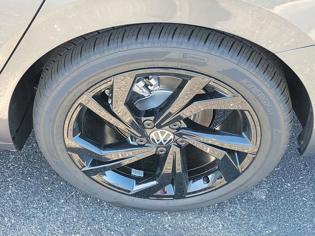 New 2026 Volkswagen Jetta SE image 5