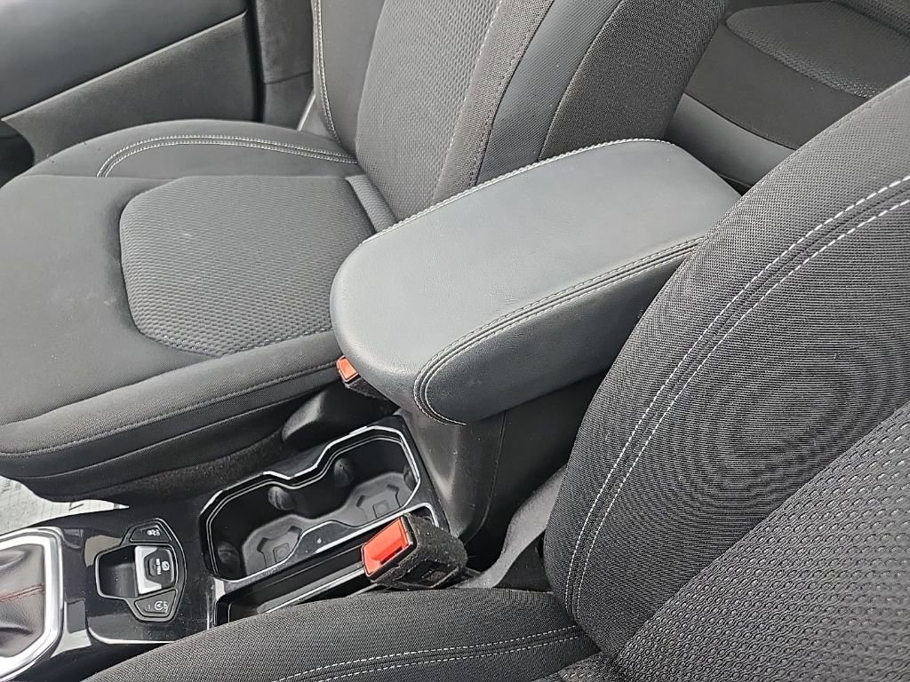 Used 2022 Jeep Renegade Latitude w/ Sun/Sound Group image 62