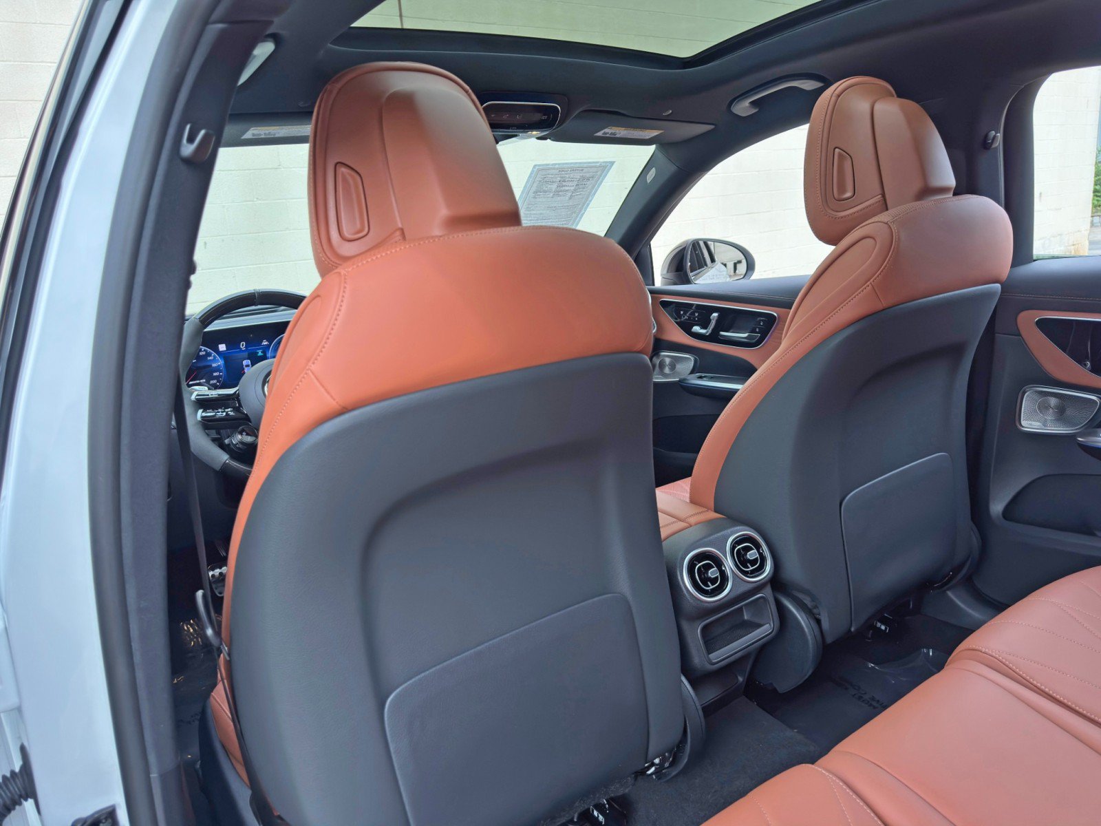 Used 2025 Mercedes-Benz GLC 63 AMG S image 40