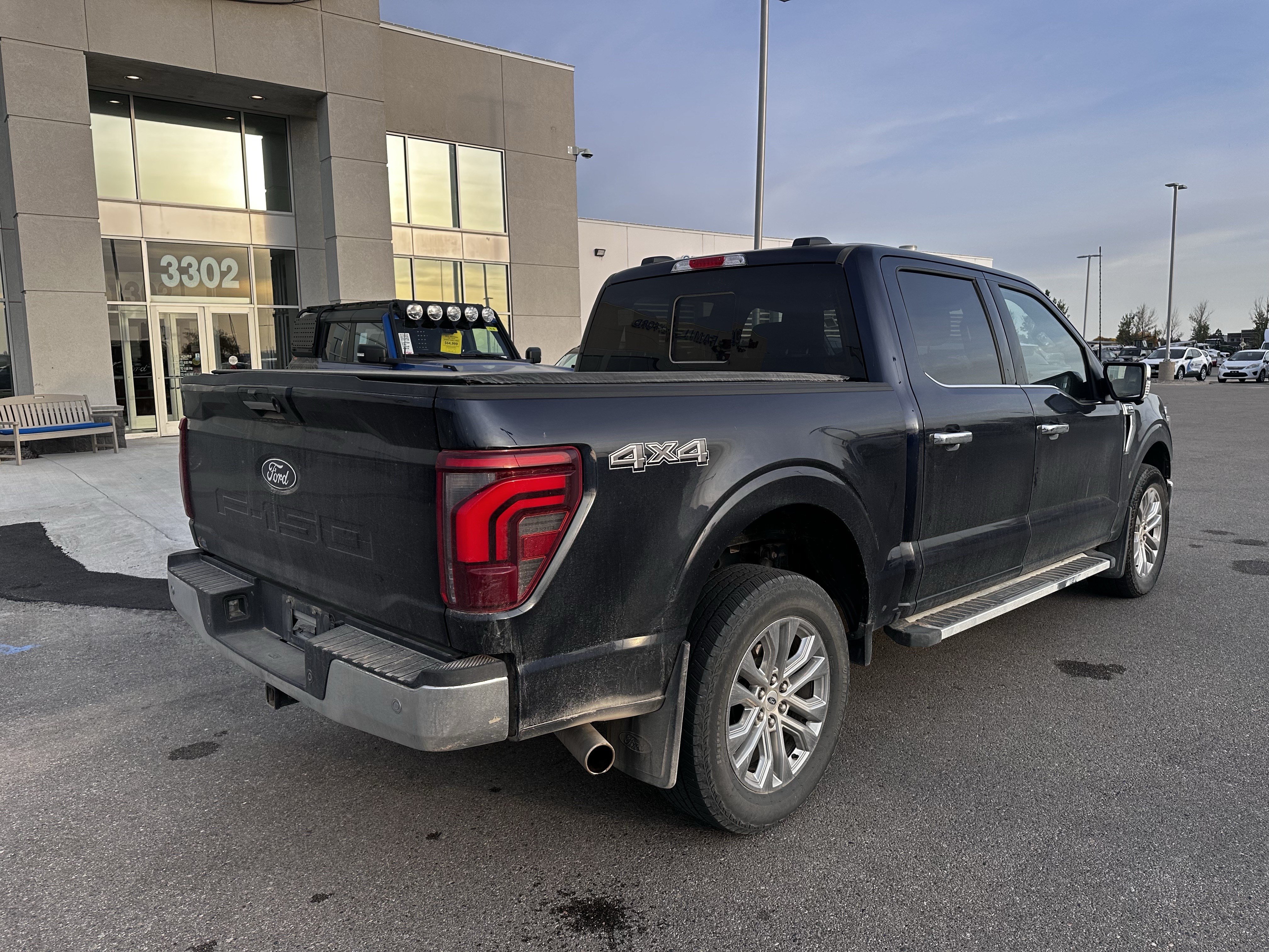 Used 2024 Ford F150 Lariat w/ Tow/Haul Package AWD/4WD image 5