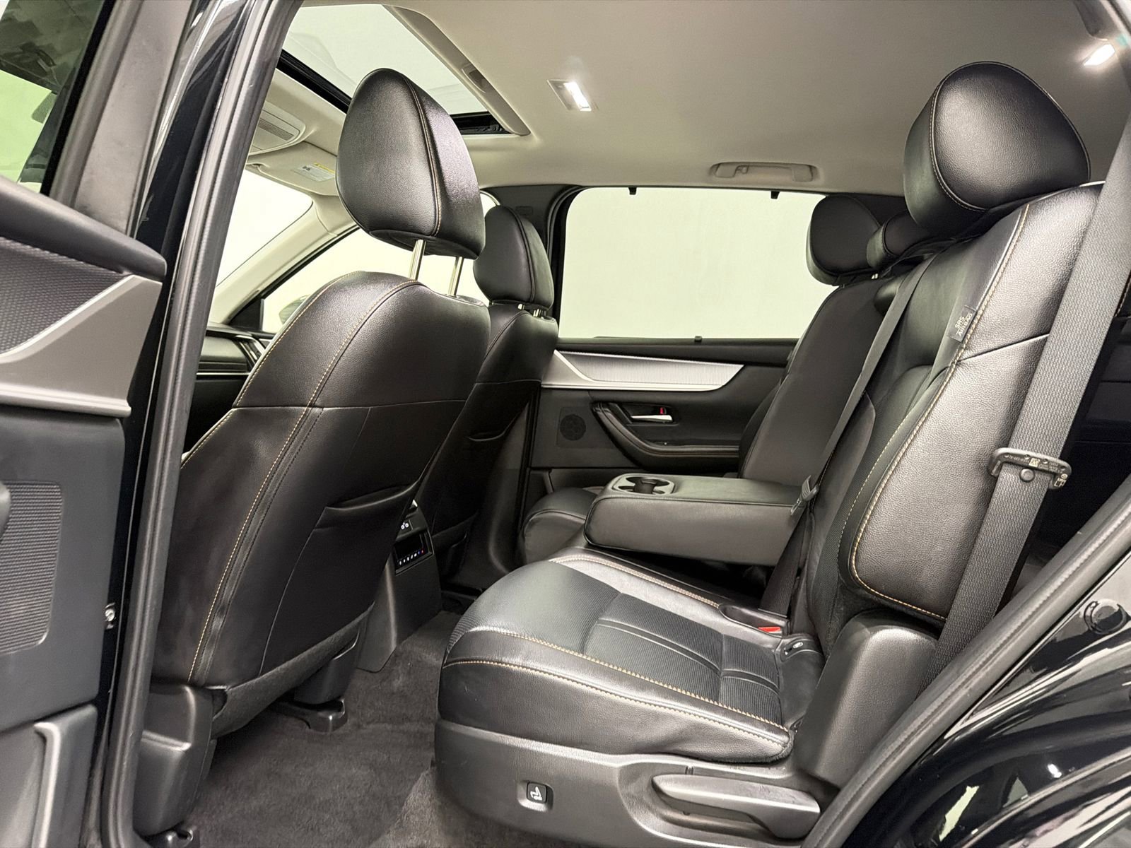 Used 2025 MAZDA CX-90 3.3 Turbo w/ Preferred Package image 19