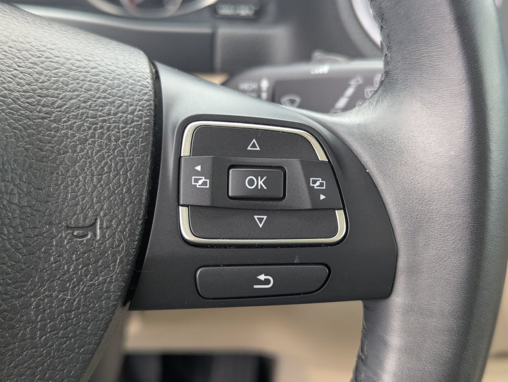 Used 2016 Volkswagen Tiguan SE FWD image 18