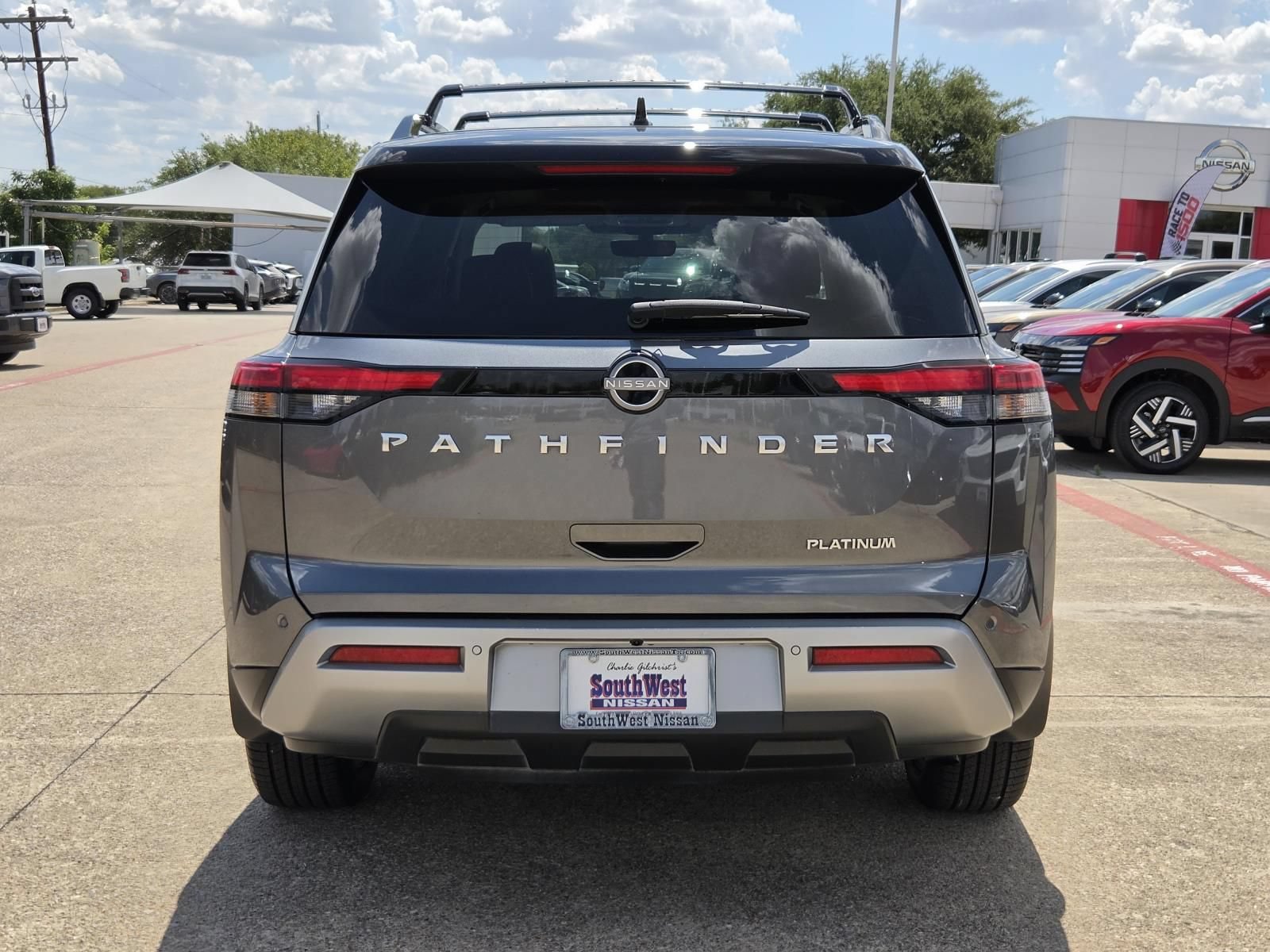 Certified 2024 Nissan Pathfinder Platinum FWD image 6