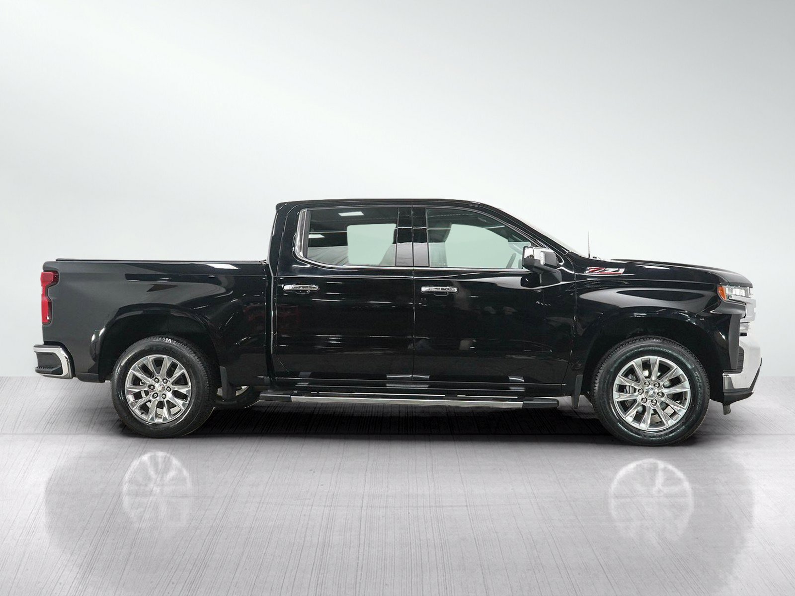 Used 2019 Chevrolet Silverado 1500 LTZ AWD/4WD image 6