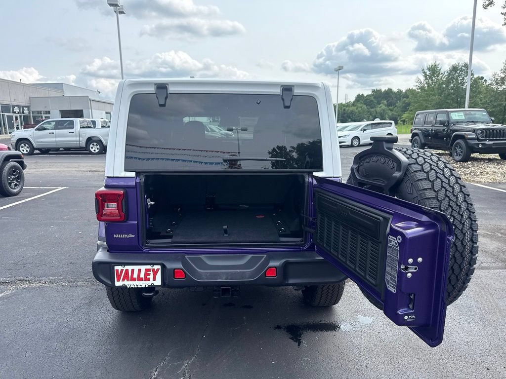 New 2026 Jeep Wrangler Unlimited Sahara w/ Whitecap Package AWD/4WD image 44