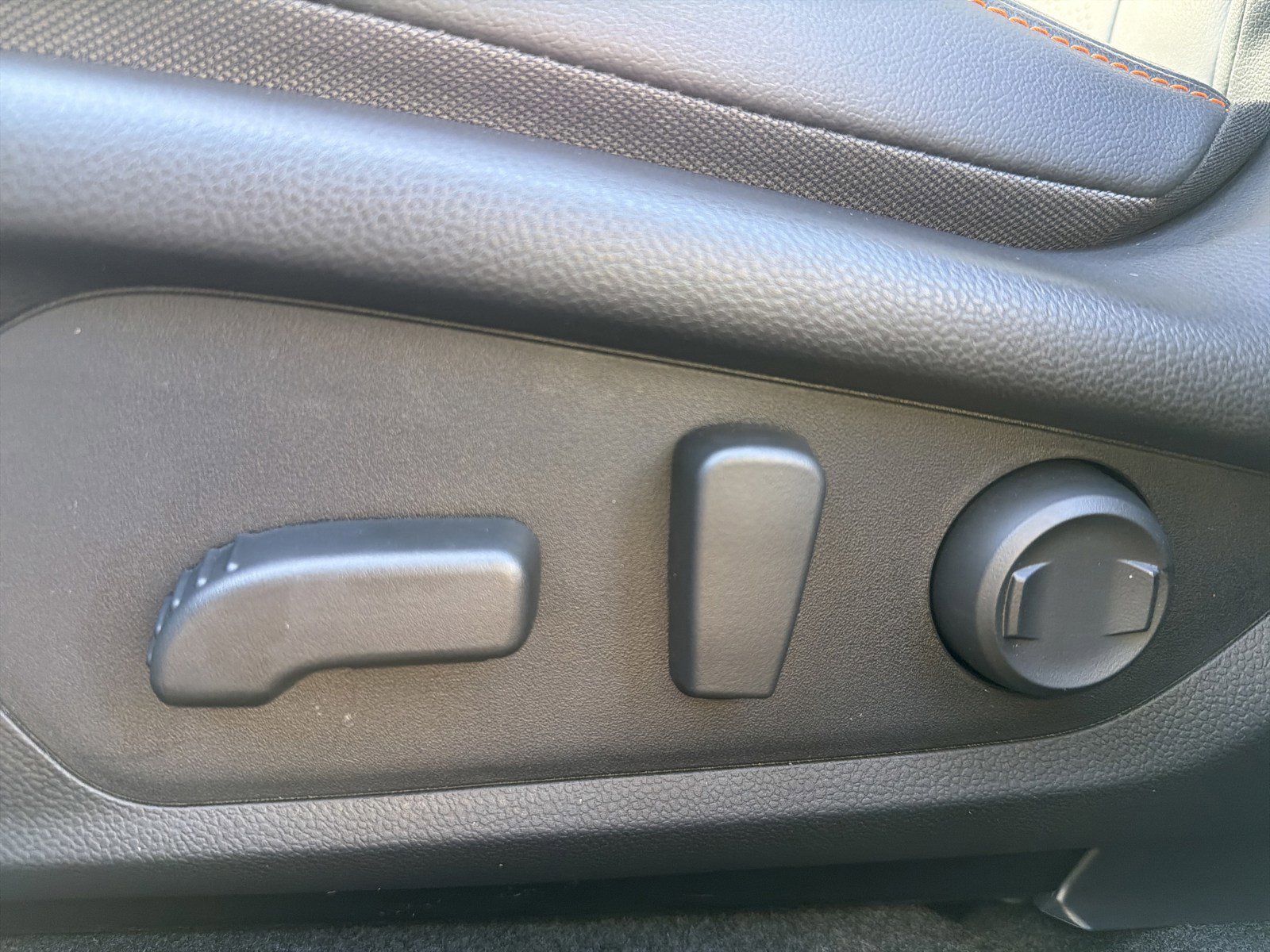 Certified 2025 Subaru Crosstrek 2.5i Limited w/ Crosstrek Mirror Package image 20