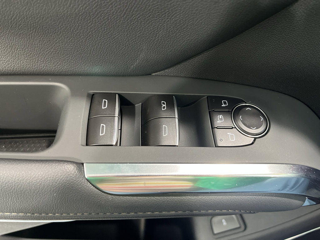 New 2026 Chevrolet Traverse High Country FWD image 23