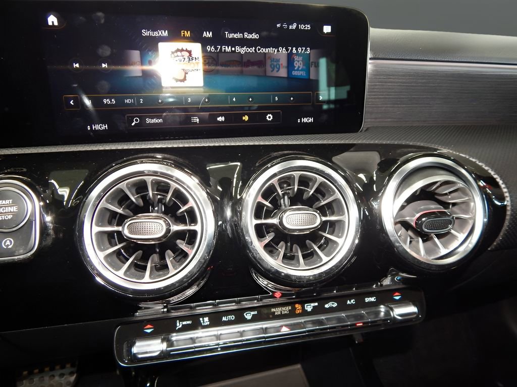 Used 2022 Mercedes-Benz A 220 4MATIC w/ AMG Line image 23