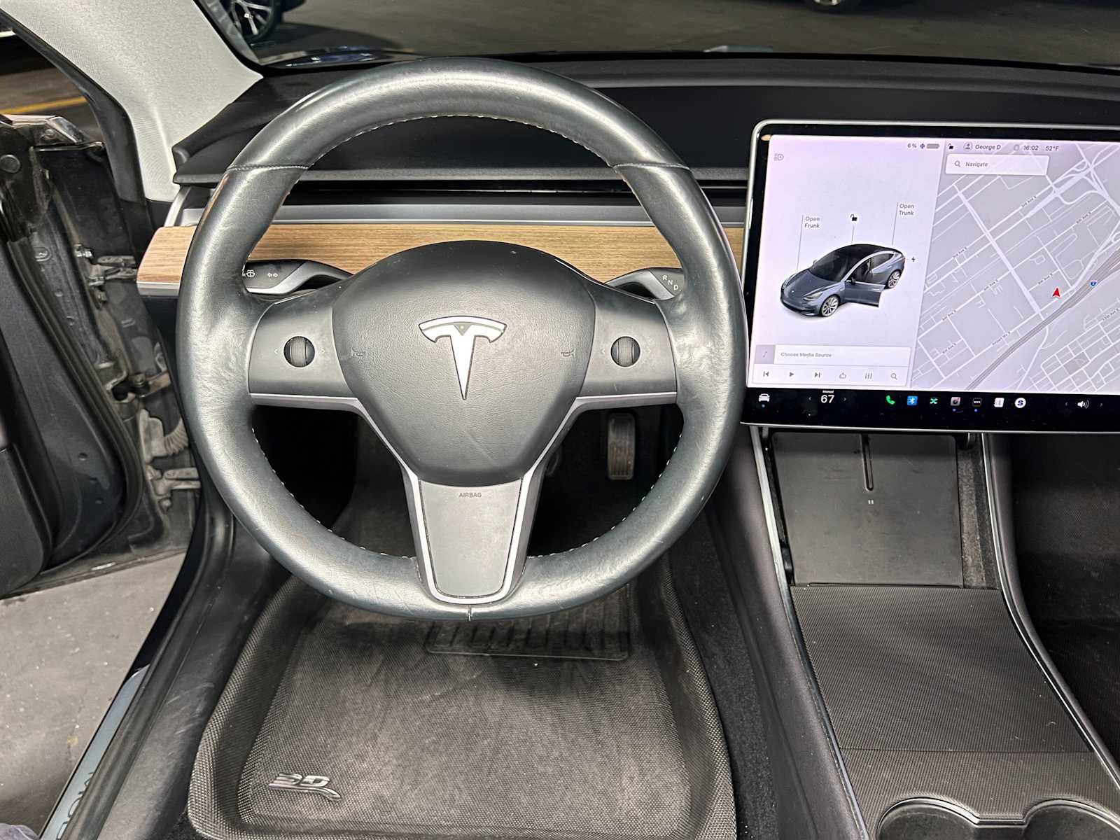 Used 2019 Tesla Model 3 Standard Range image 23