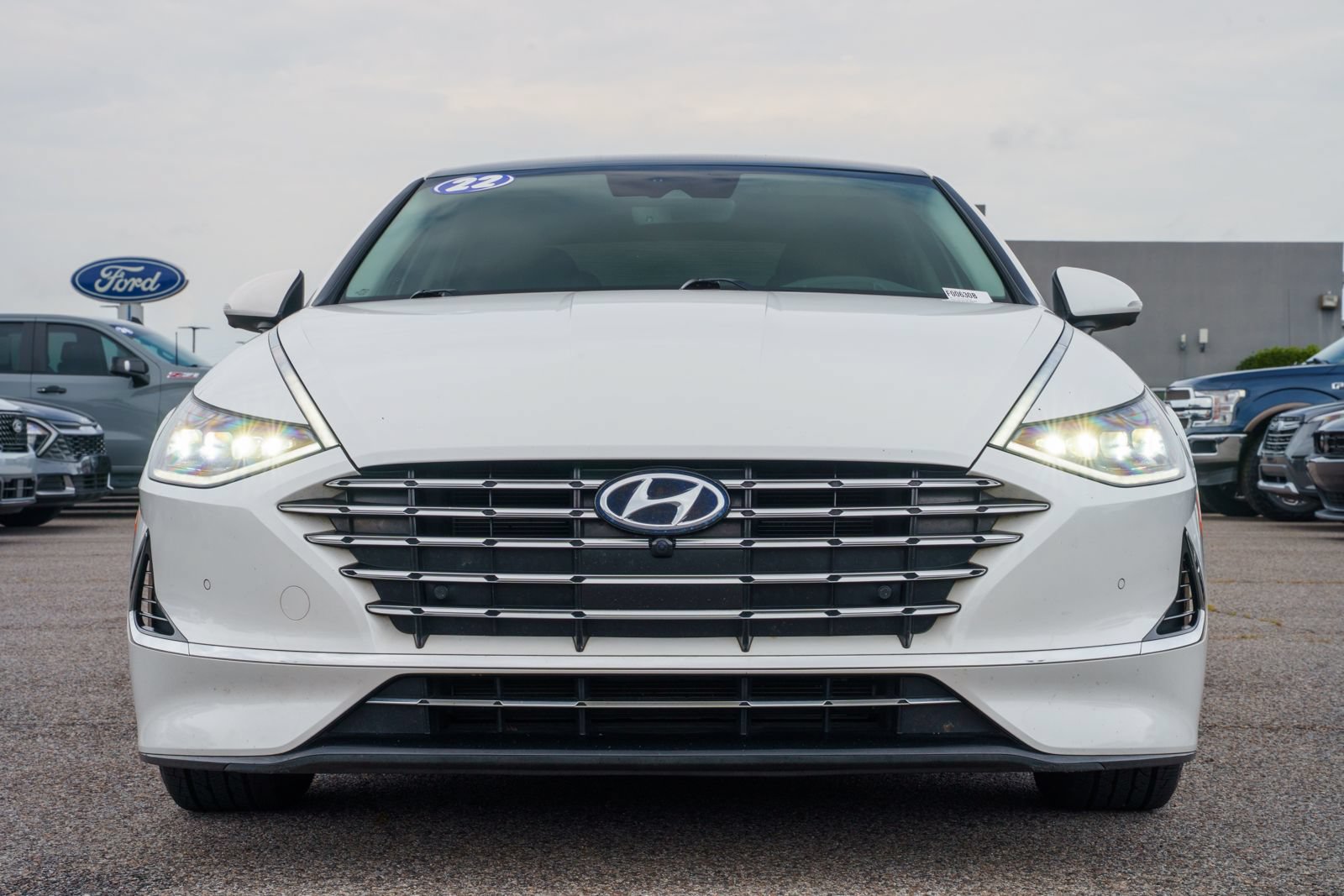 Used 2022 Hyundai Sonata Limited FWD image 3