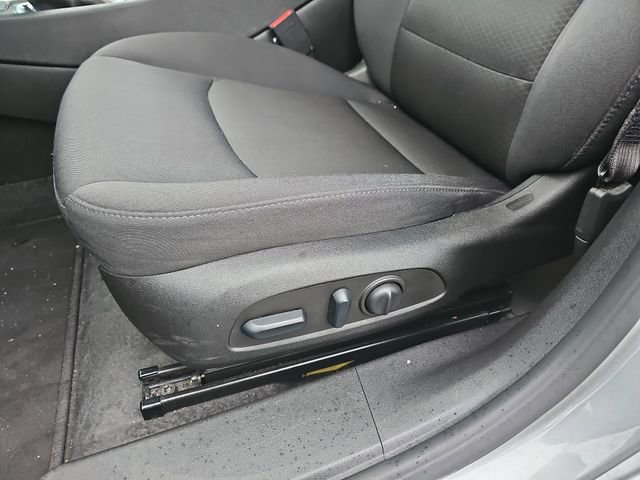 Used 2025 Chevrolet Malibu LT image 12