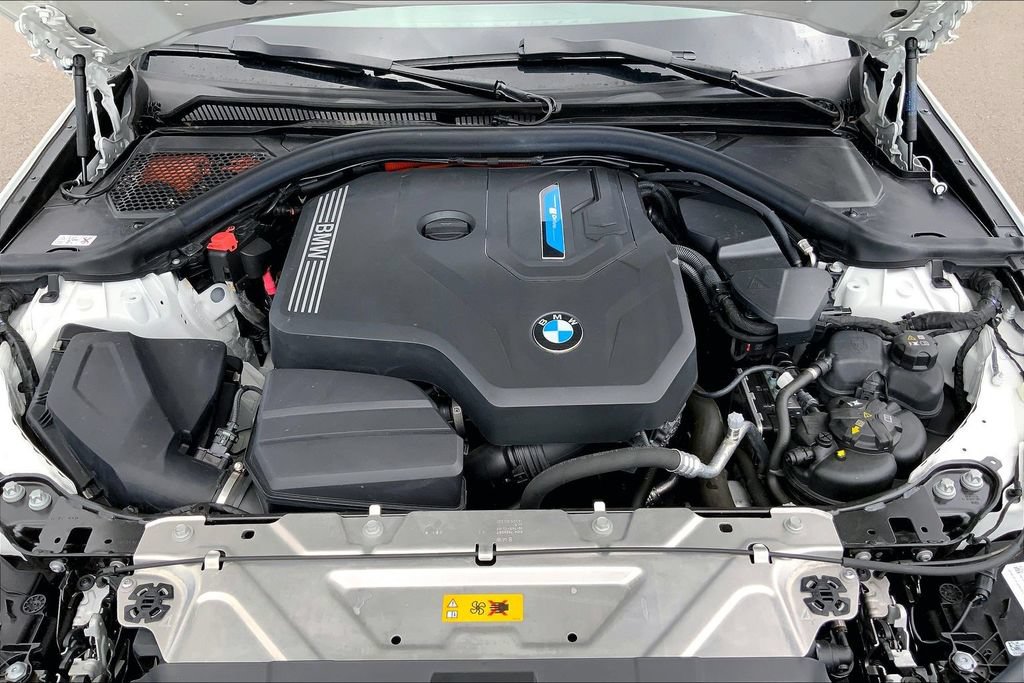 Used 2024 BMW 330e w/ Convenience Package RWD image 10