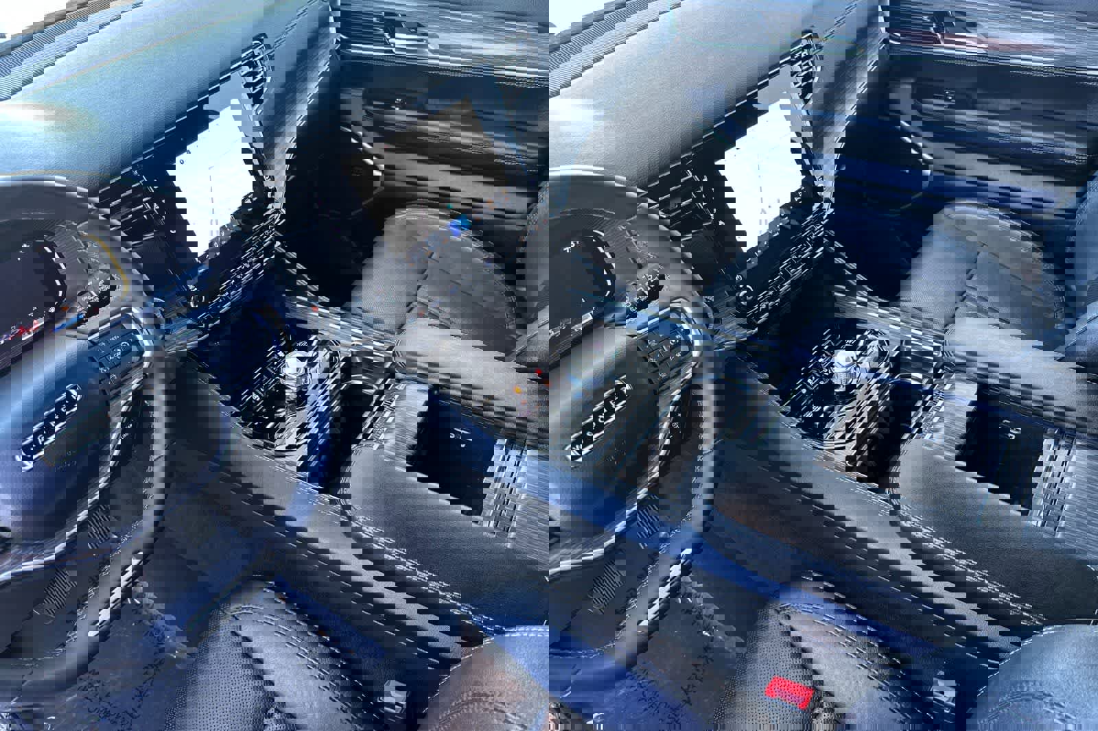 Used 2023 Jeep Wagoneer L Series III w/ Preferred Equipment Group image 11