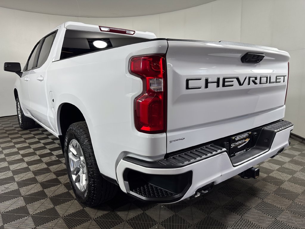 Used 2024 Chevrolet Silverado 1500 RST AWD/4WD image 3