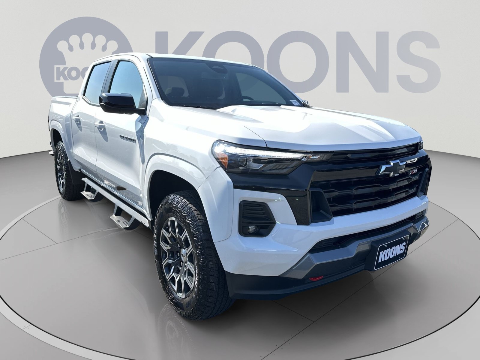 Used 2024 Chevrolet Colorado Z71 w/ Z71 Convenience Package 2 AWD/4WD image 2