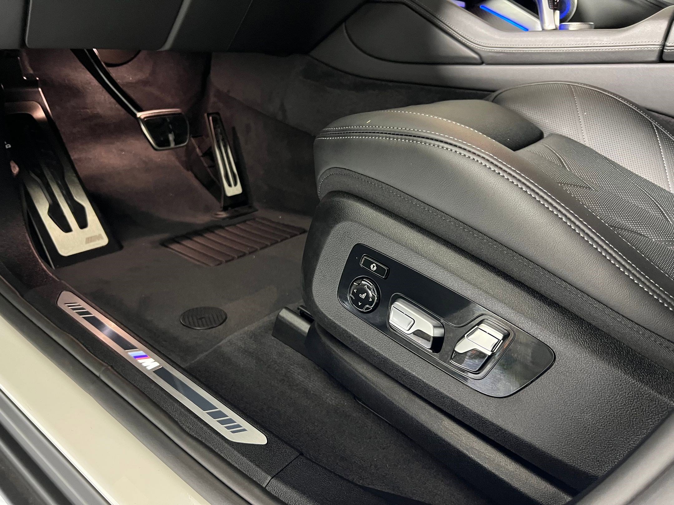 New 2026 BMW XM Label Red image 13