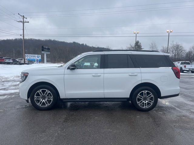 Used 2025 Ford Expedition Active image 9