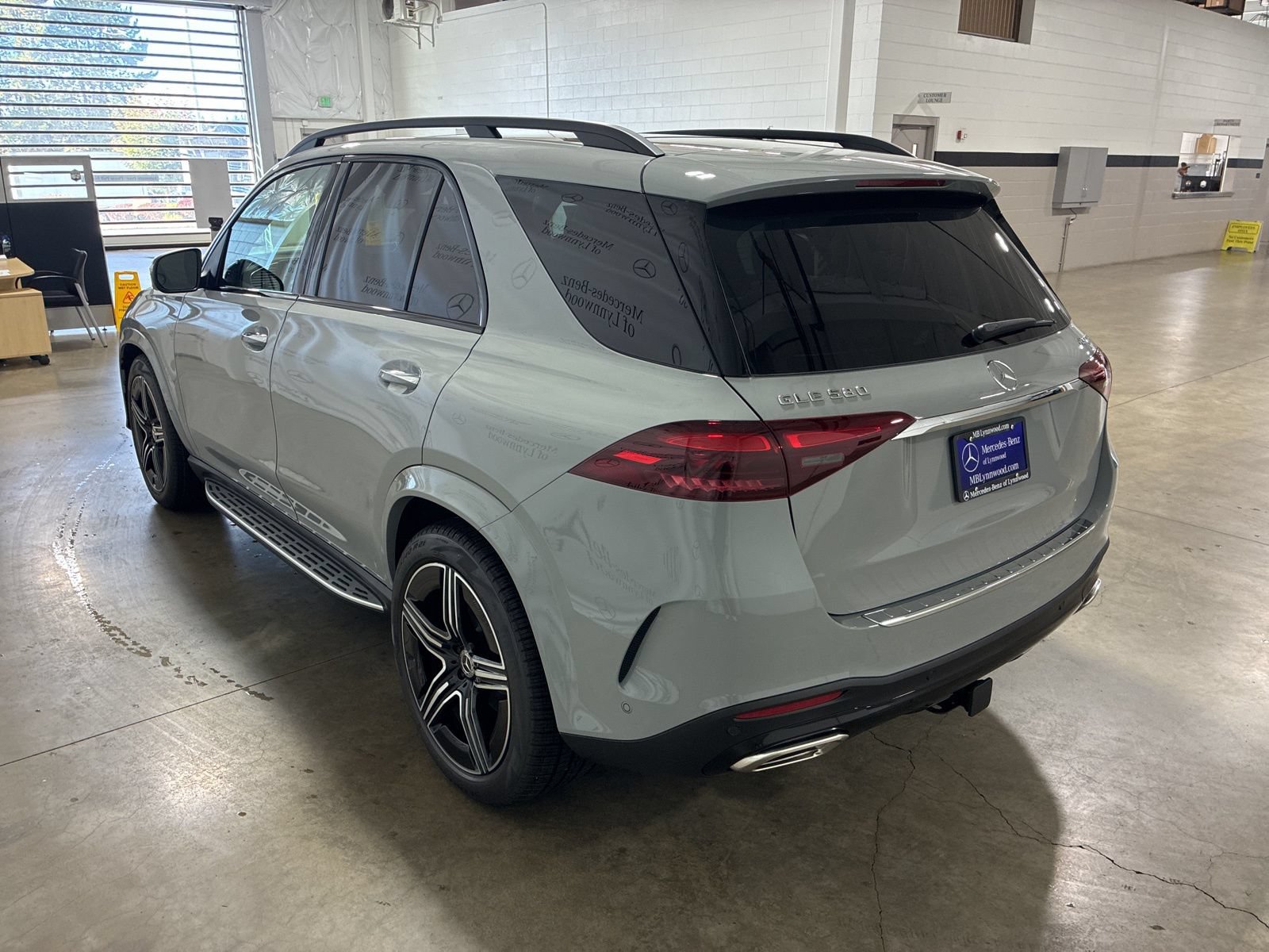 New 2026 Mercedes-Benz GLE 580 4MATIC image 7