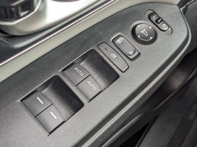 Used 2020 Honda CR-V Touring image 22