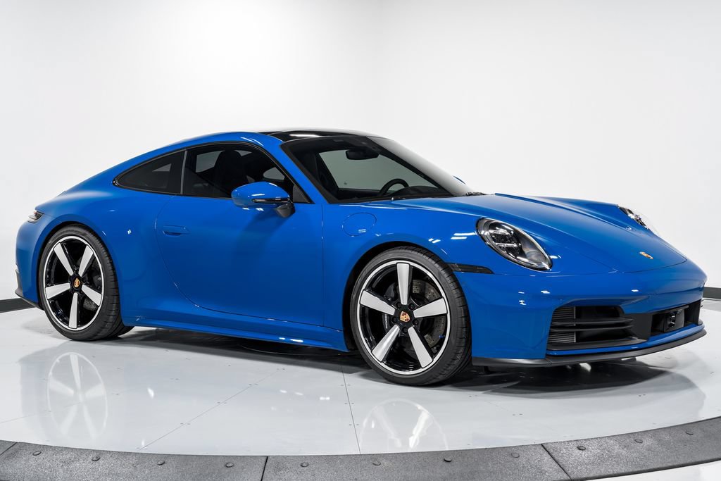 Used 2025 Porsche 911 Carrera RWD image 40