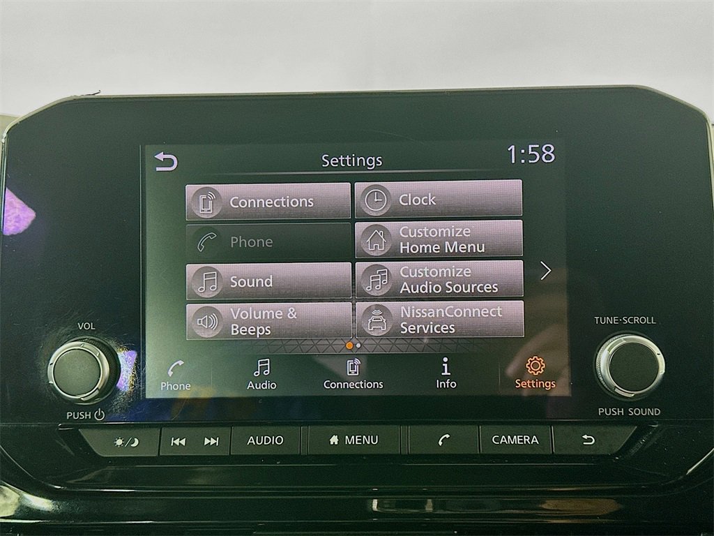 Used 2022 Nissan Pathfinder SV w/ SV Premium Package image 19