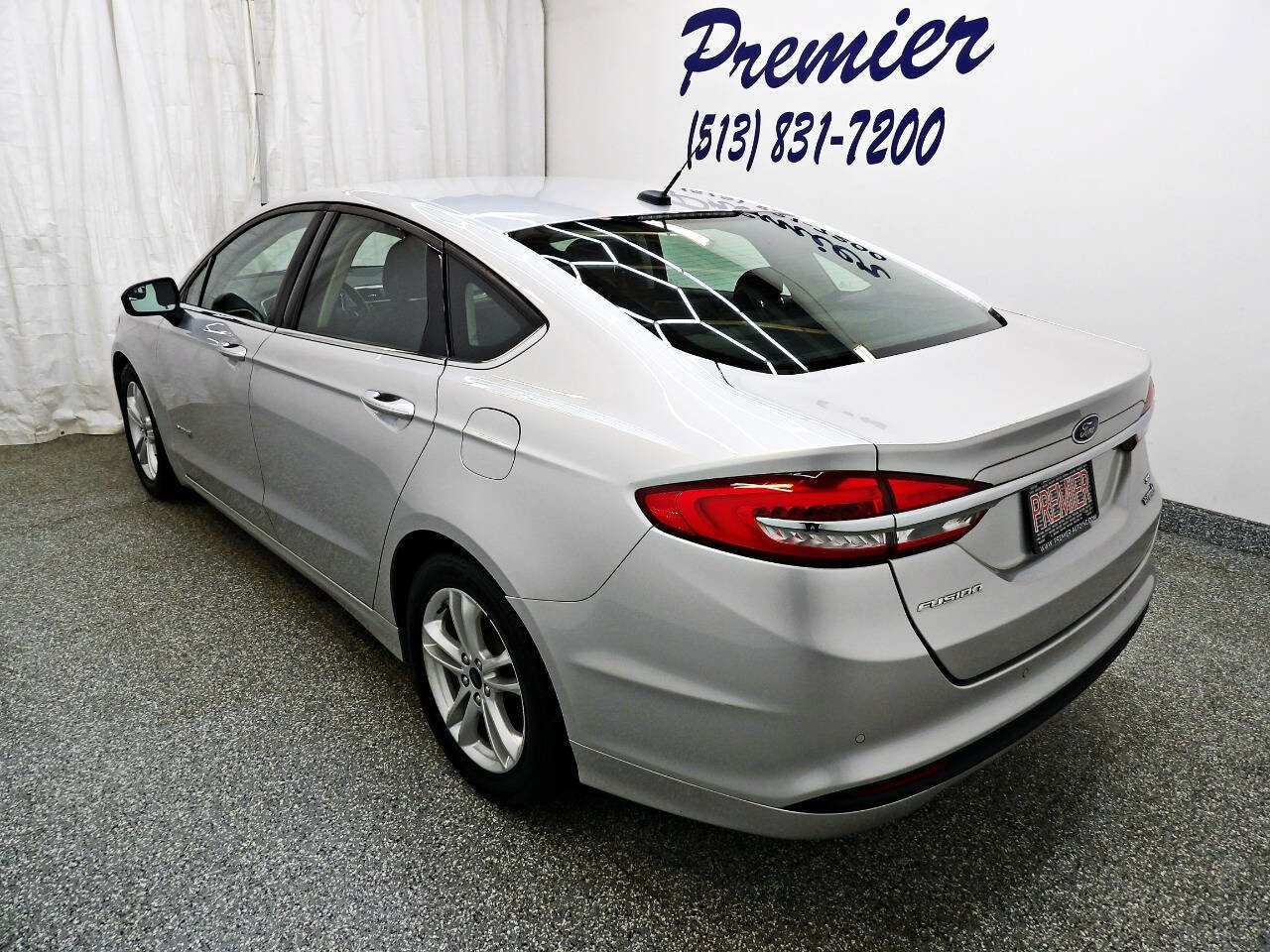 Used 2018 Ford Fusion SE image 4