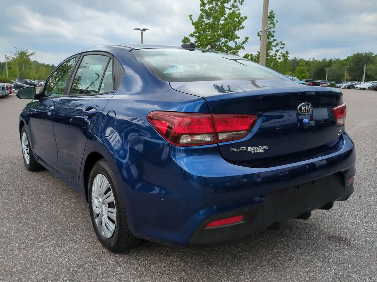 Used 2019 Kia Rio S FWD image 4