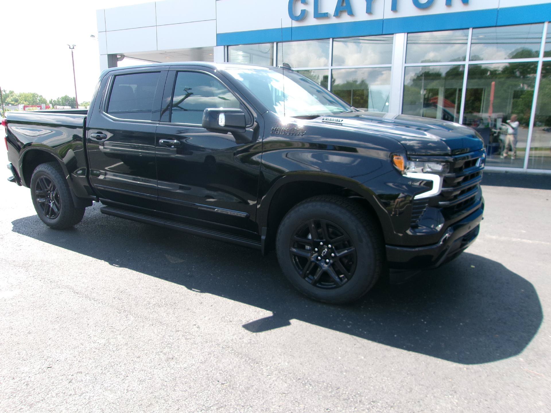 New 2026 Chevrolet Silverado 1500 High Country w/ Midnight Edition AWD/4WD image 10